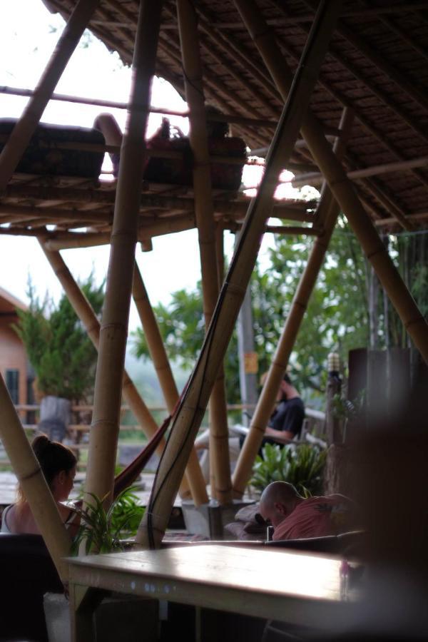 Chilling Hill Guesthouse Pai Bagian luar foto