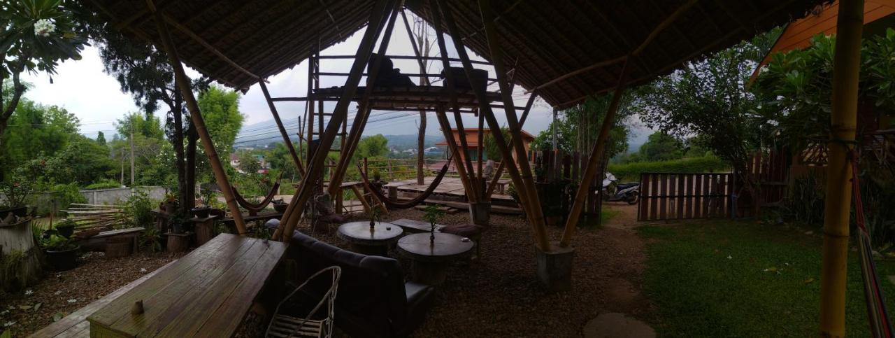 Chilling Hill Guesthouse Pai Bagian luar foto