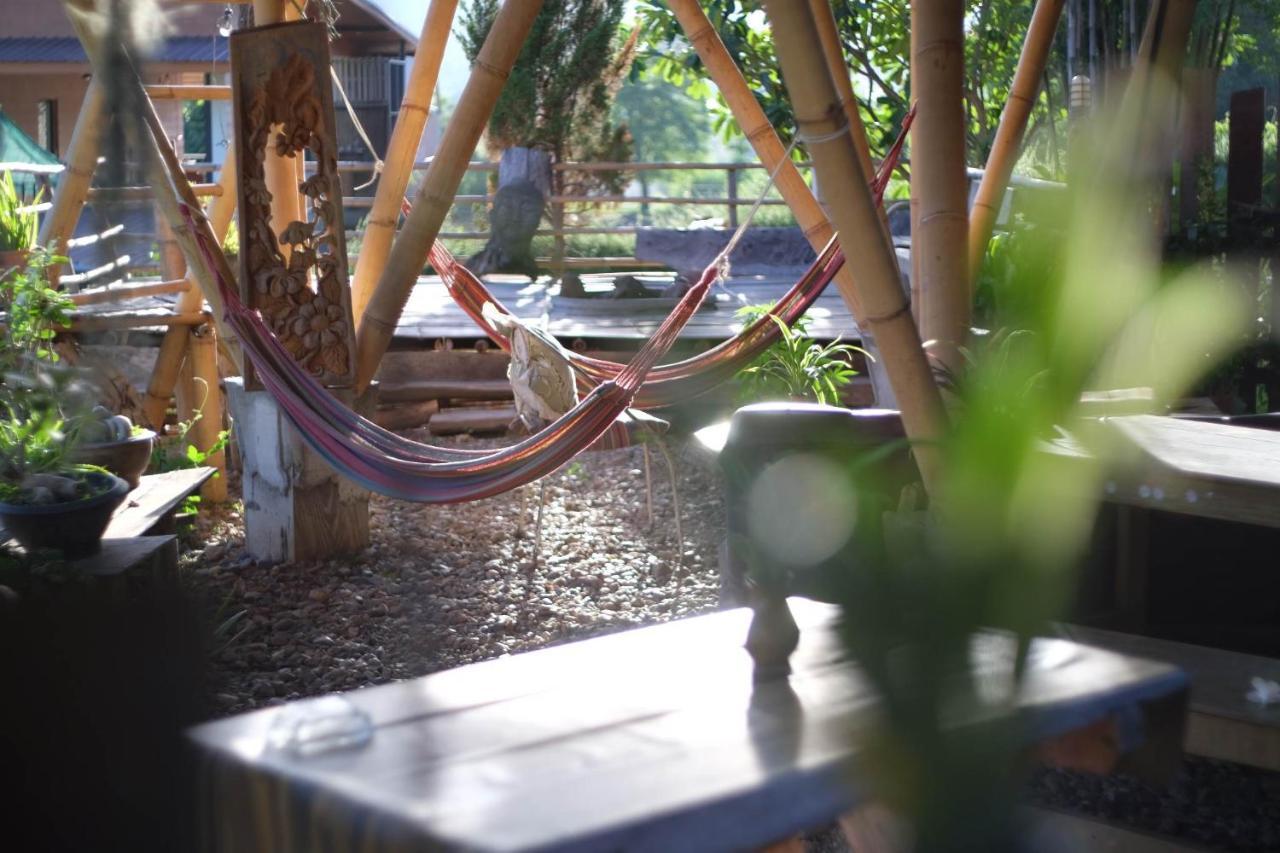 Chilling Hill Guesthouse Pai Bagian luar foto