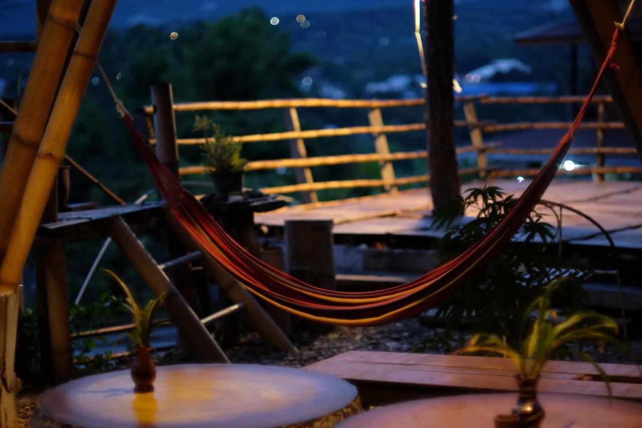 Chilling Hill Guesthouse Pai Bagian luar foto