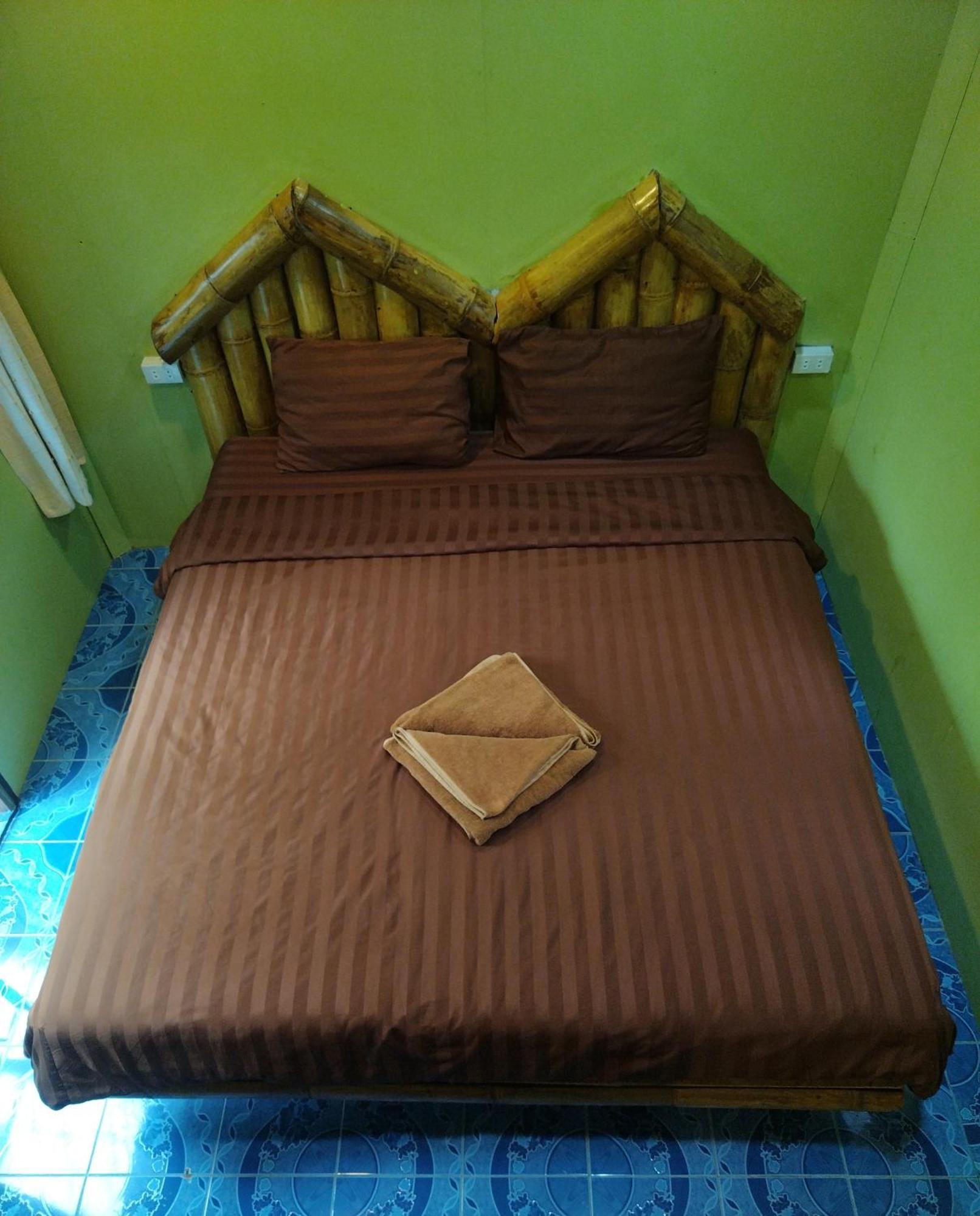 Chilling Hill Guesthouse Pai Bagian luar foto
